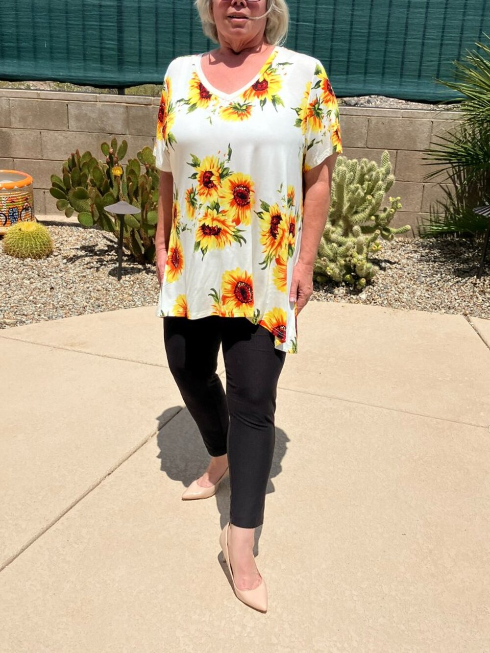 Popyoung Sunflower V-Neck Short Sleeve Top - White/Yellow 3XL